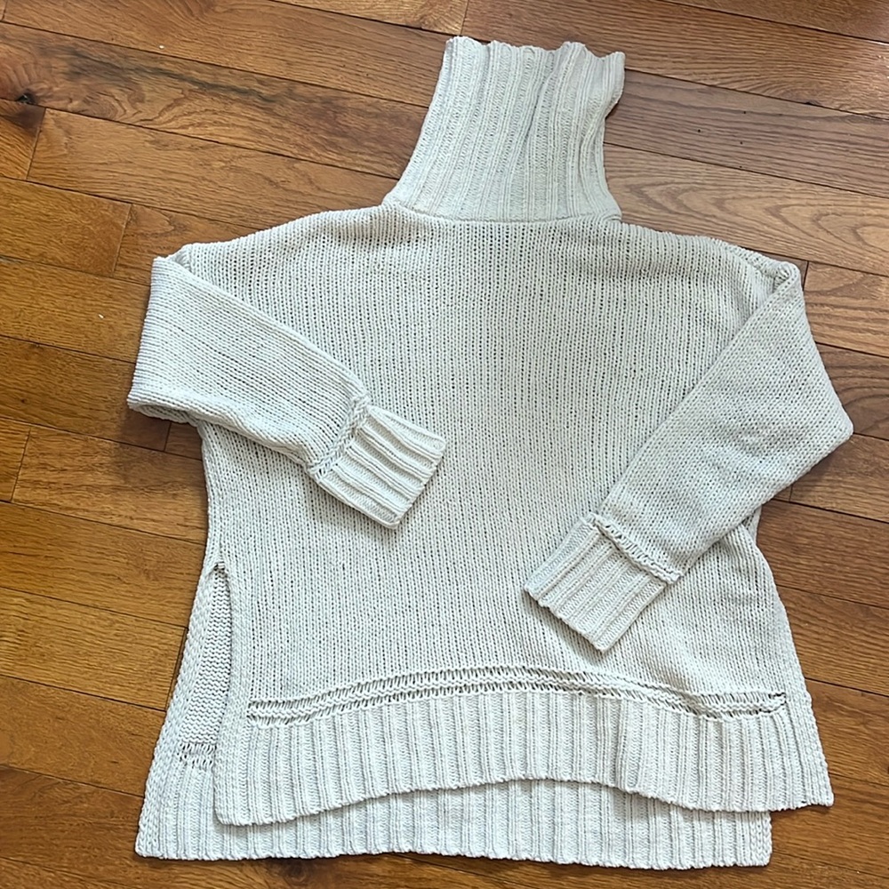 turtle neck sweater